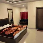 Hotel M M Continental