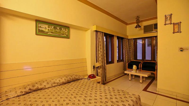 Mm Continental 2* Varanasi